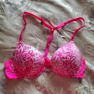 V.s. pink Heartbreaker! Plunge push up bra
